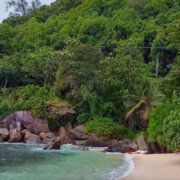 Anse Lamour, plage aux Seychelles