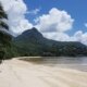 Anse L'islette, praia em Mahe, Seychelles