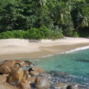 Анс-Майор, пляж и бухта на Маэ, Сейшельские острова.