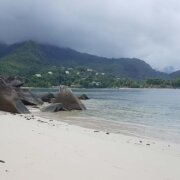 L'ans Trusalo, ein Strand auf Mahe, Seychelles