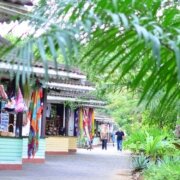 Kiosques d'artisanat de l'Esplanade sur Mahé, Seychelles