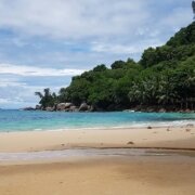 Анс Ллилот, пляж на Маэ, Сейшельские острова.