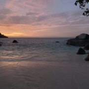 Naplemente Carana Beach, a Seychelle-szigetek legjobb utazási ideje