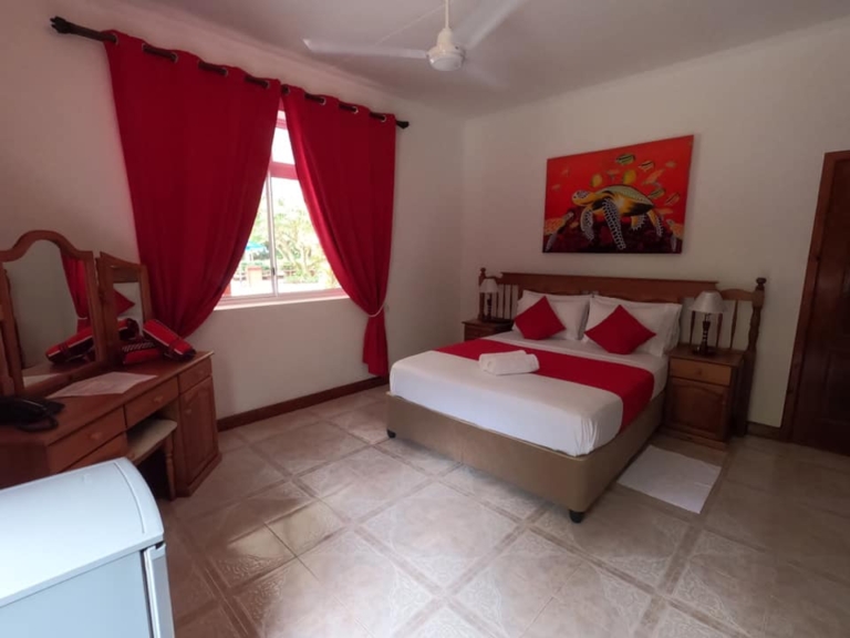 Le Chevalier Bay Gästehaus 9 122445756 2128362720629601 3647511218342296598 n 768x576