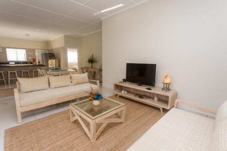 Beau Vallon Villa 7 155565812 768x512