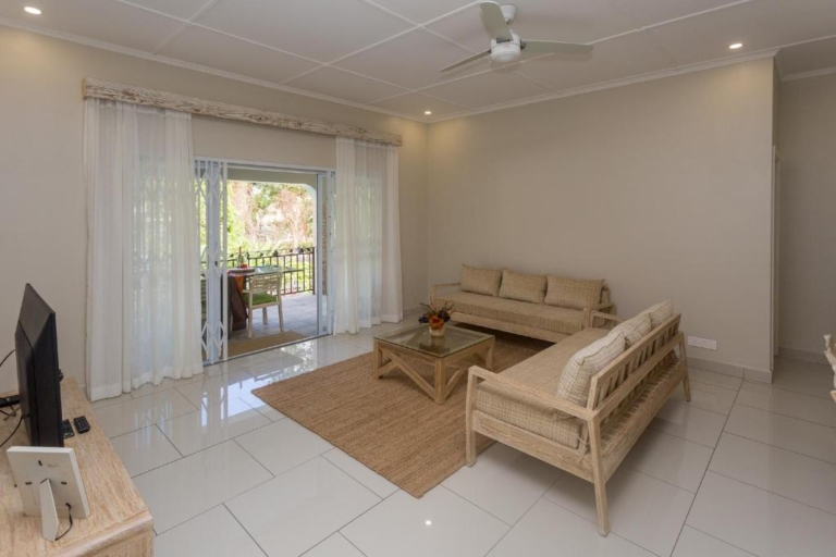 Beau Vallon Villa 8 155565989 768x512