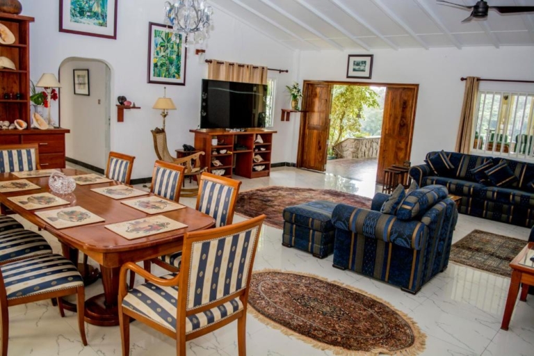 Holiday Home 11 158589886 768x512