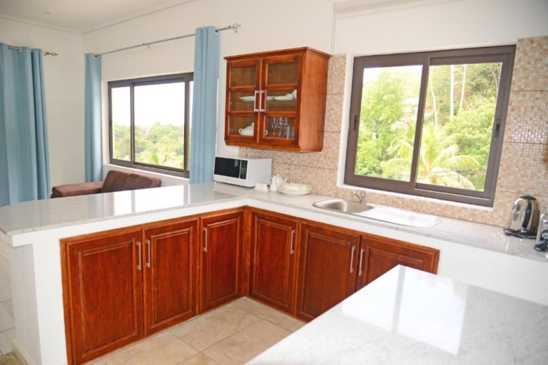 Seiten 1 160775647 768x512