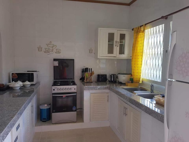 Leo Petit Villa Annex 9 169490482 768x576