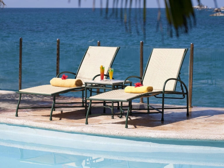 Sunset Beach Hotel 10 199417 14043003440019256860 768x577