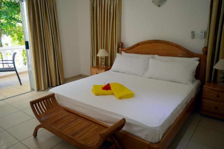 Sundown Beach Villa 8 200909646 768x511