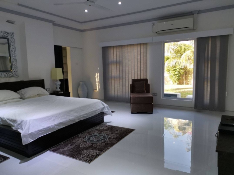 Island Charm Of Praslin 6 20091b000001c06h2F3EE Z 1080 808 R5 D 768x576