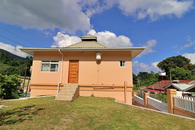 Petit Barbaron Villa 9 204191805 768x512