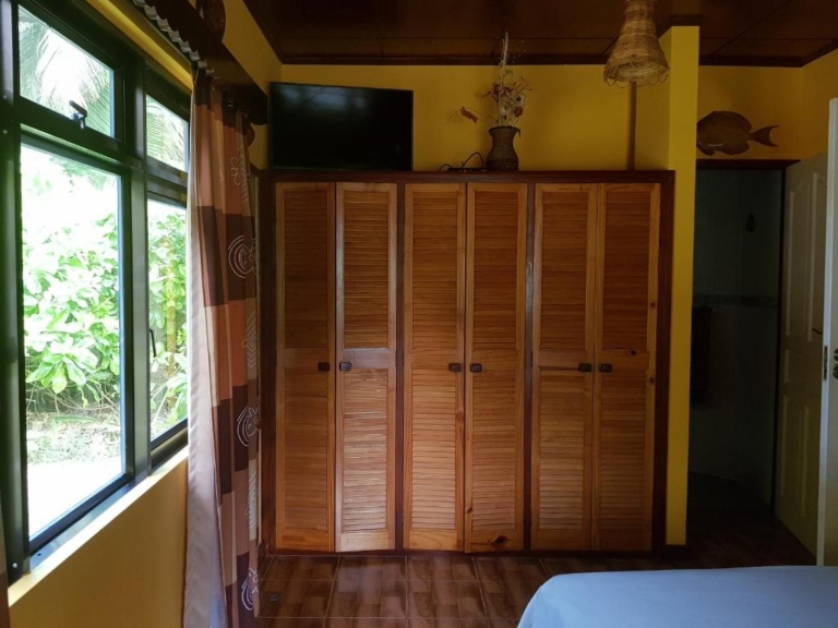 Anse Kerlan Beach Chalets 6 218458614 768x576
