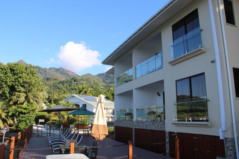 Surfers Cove 12 2259369 17051617420053024338 768x512