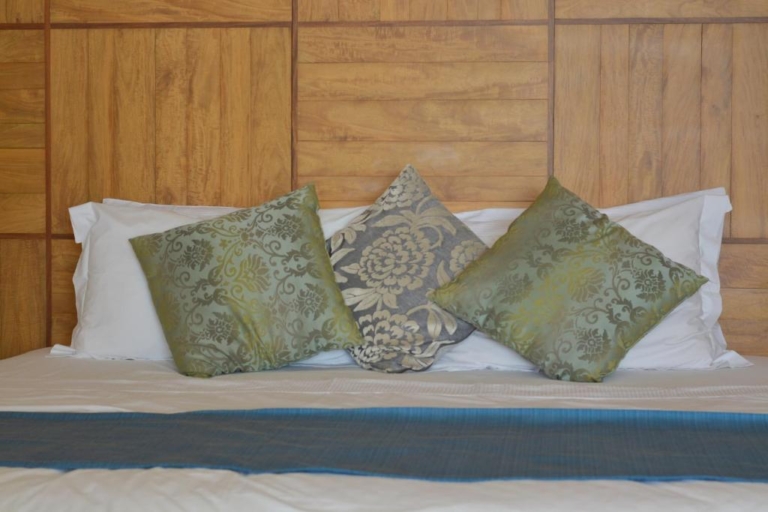 Sunset Bay Apartment 9 236132170 768x512