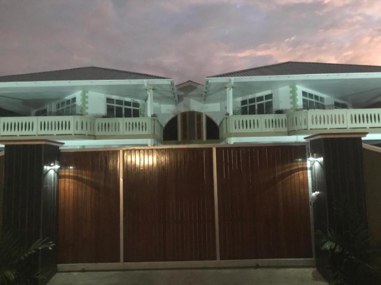 340 Degrees Mountain View 6 237675868 768x576