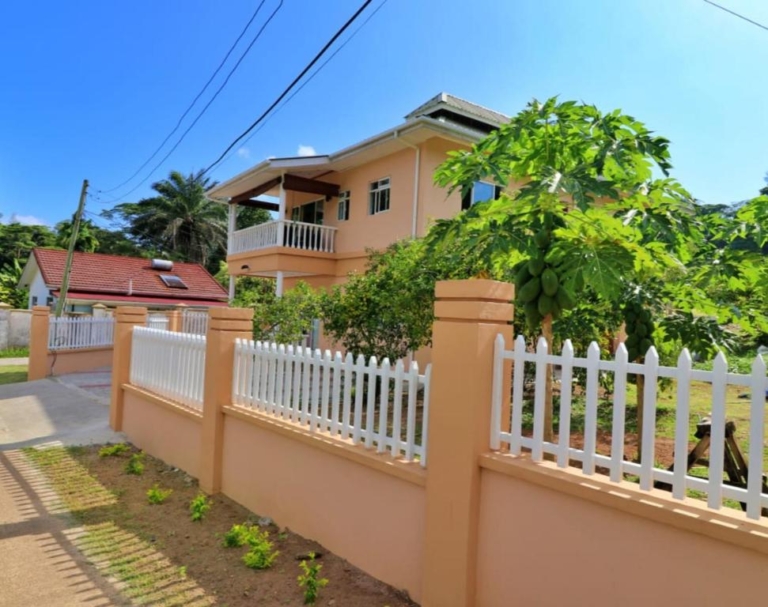 Petit Barbaron Villa 10 239499248 768x607