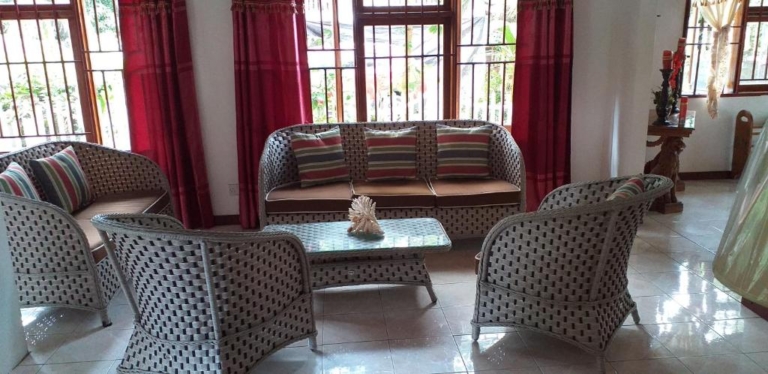 Elilia 10 242322200 768x374