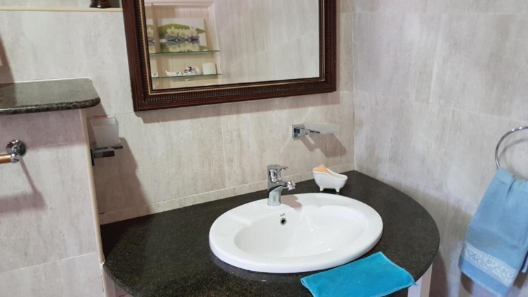 Chez Lorna 7 260726621 768x432