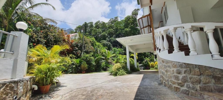 Le Chant De Merle 7 294084953 768x346