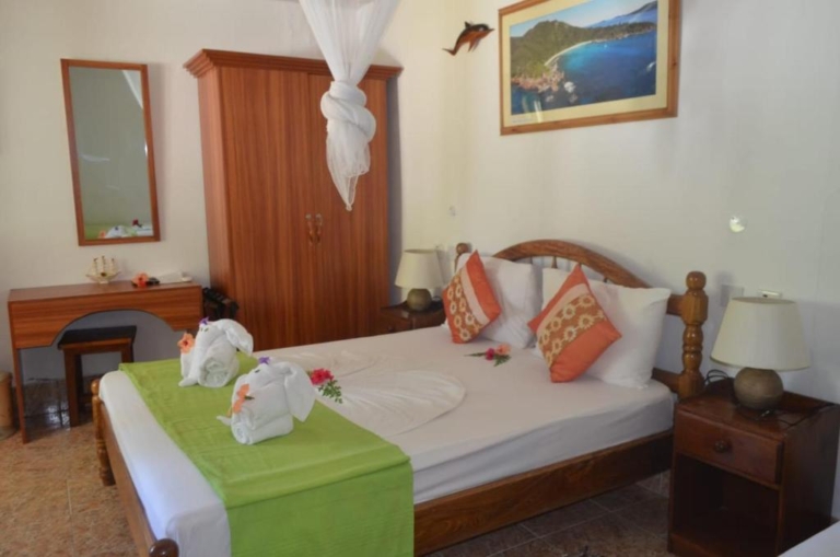 Rising Sun 10 295379711 768x509