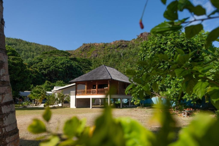 Hide Away Holiday Apartments 9 304260869 768x512