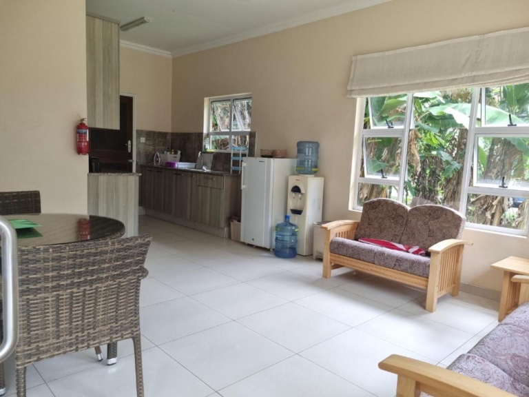 Beau Basin Inn Self-Catering 11 321751269 768x576