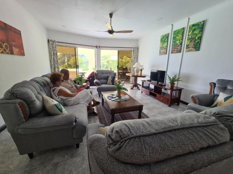 Seiten 7 328760188 768x576