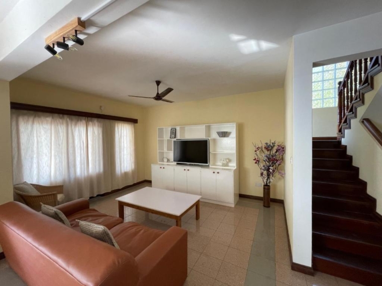 Seiten 6 332585548 768x576