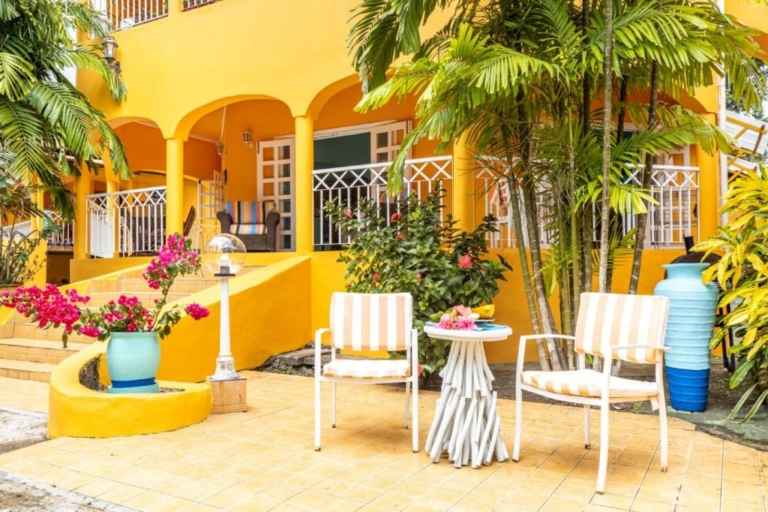 Beau Vallon Residence 7 333399556 768x512