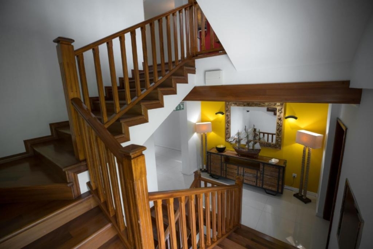 Seiten 6 340555511 768x512