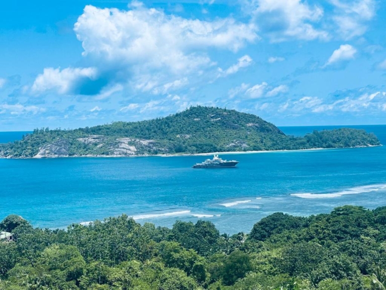 Seiten 9 348829412 768x576