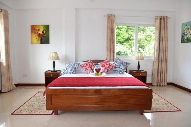 The Old School 18 39368358 2 768x512