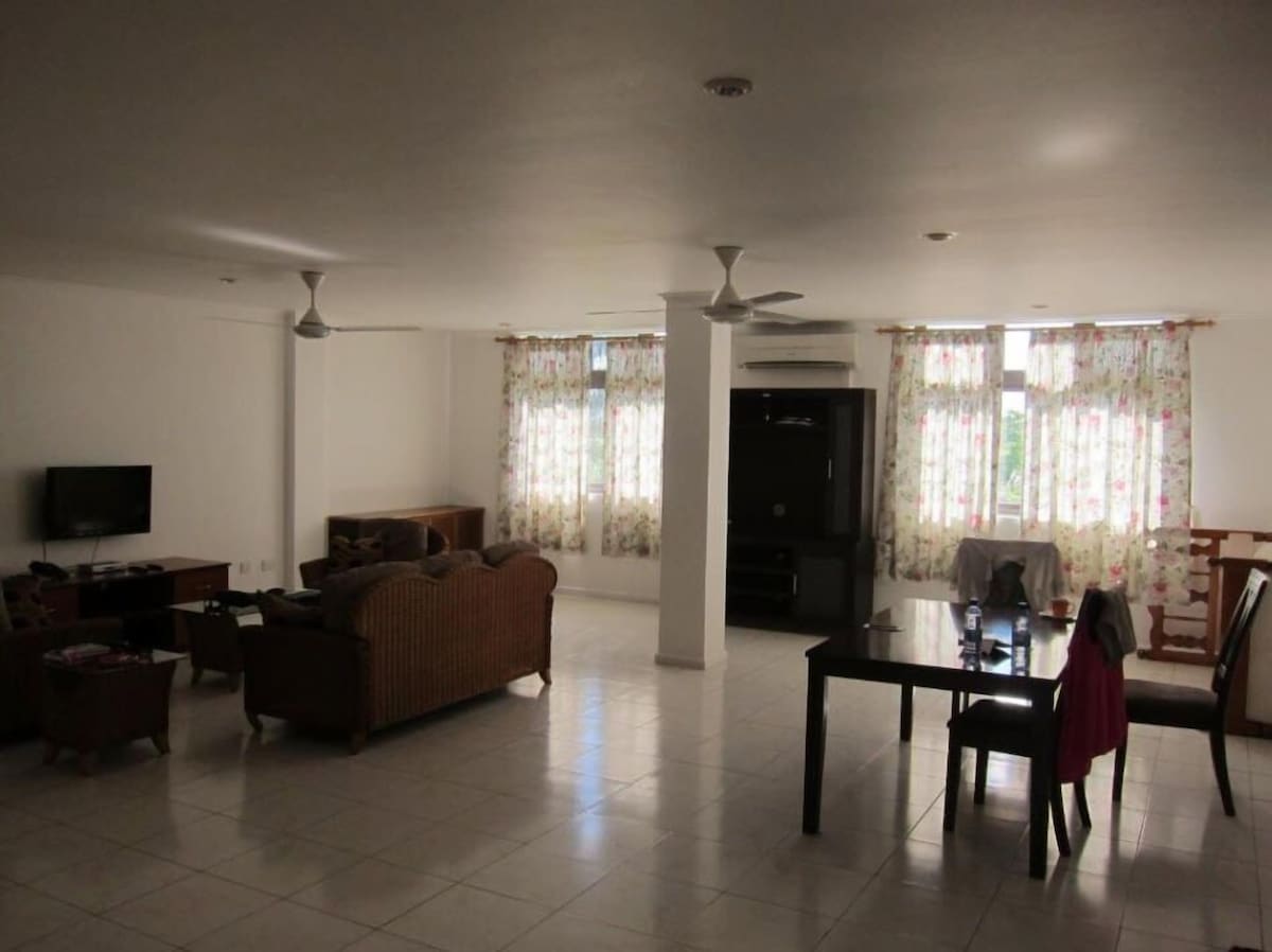 Global Village Apartments 4 43da627b