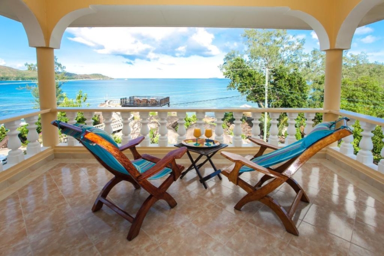 Jardin Marron 12 62113775 768x512