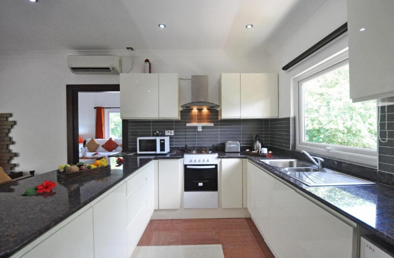 Yasad Luxury Beach Residence 8 79509267 768x503