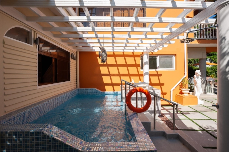 82439adfb7269c2da8e85e2b5b25467c 768x512