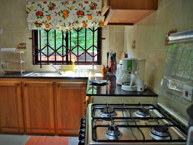 The Cove Holiday Apartment 9 83836660 768x578