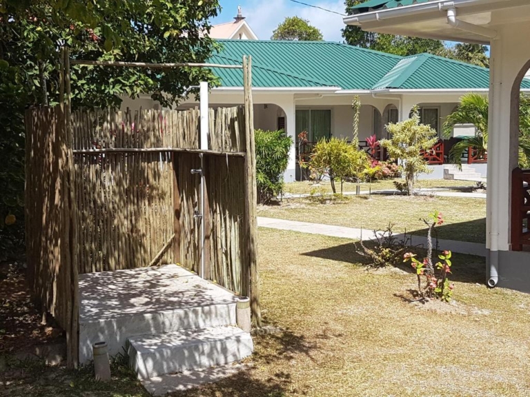 Coco Blanche 6 90136607 768x576