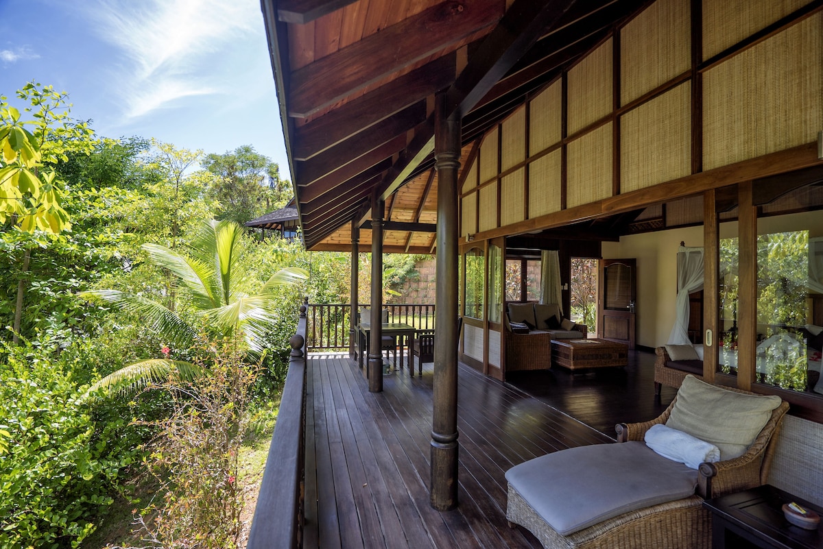 Cerf Tropical Sanctuary 2 9fffb026