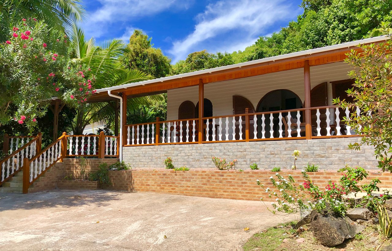 Le Grand Bleu 4 le grand bleu villas 1