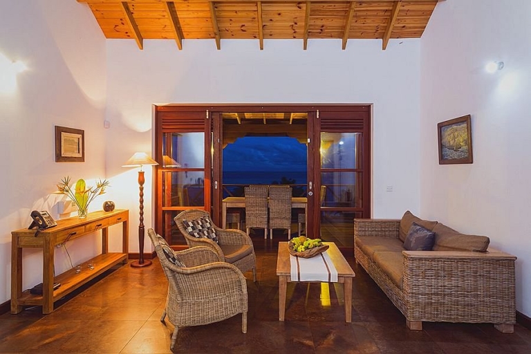 Villa de Jardin 10 living room in one bedroom 768x512