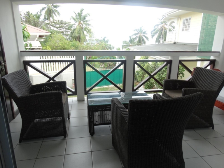 Anse Norwa Self Catering 9 verandah anse norwa 768x576