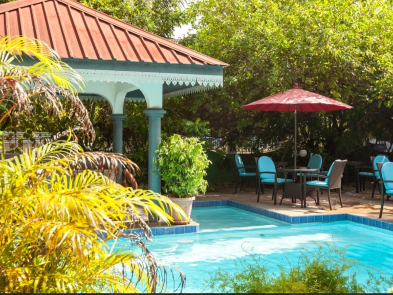 Chateau Sans Souci 29 291126666 1926474537542269 2834444343314554886 n 768x576