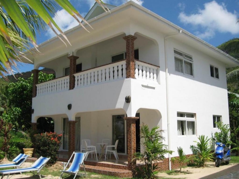 Villa Anse Possesion 11 97695318 2 768x576