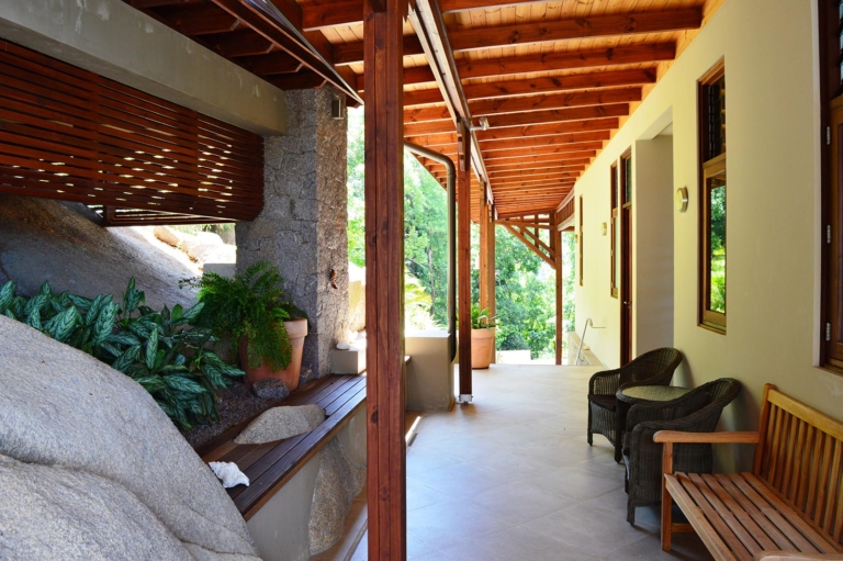 Maravie Estate 8 Villa Petr entrance 1600 768x511