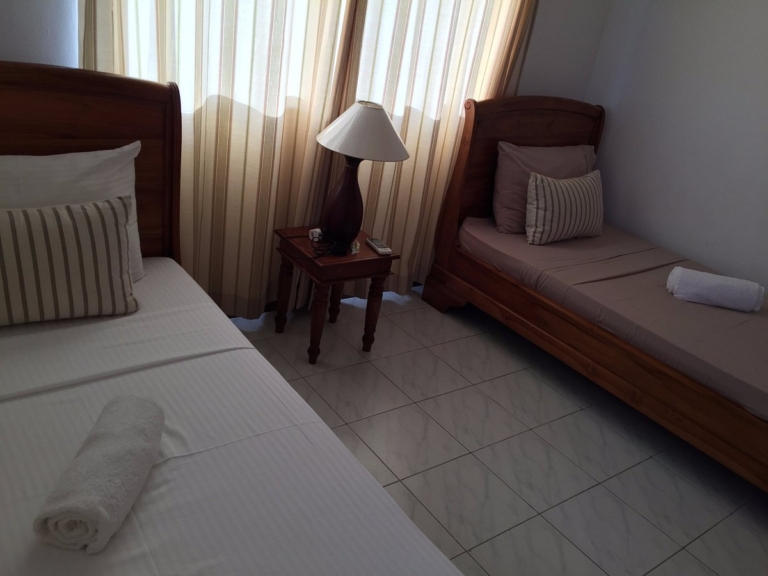 Central Selbstversorgung Apartments 9 bedroom2 768x576