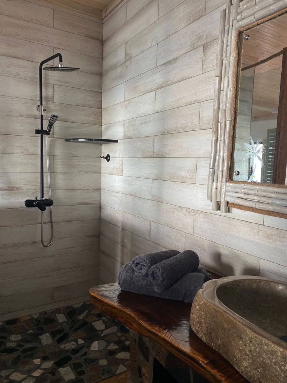 SeyView Apartments 13 image4 1