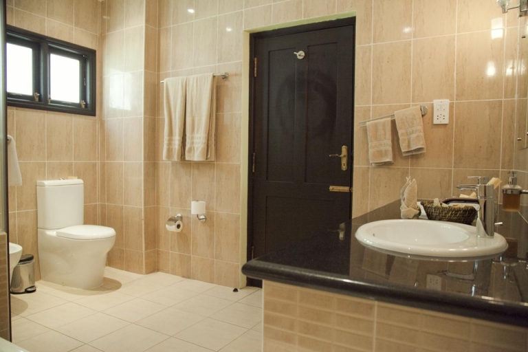 The Oasis Hotel and Restaurant 10 oasis hotel restaurant spa 0 768x512